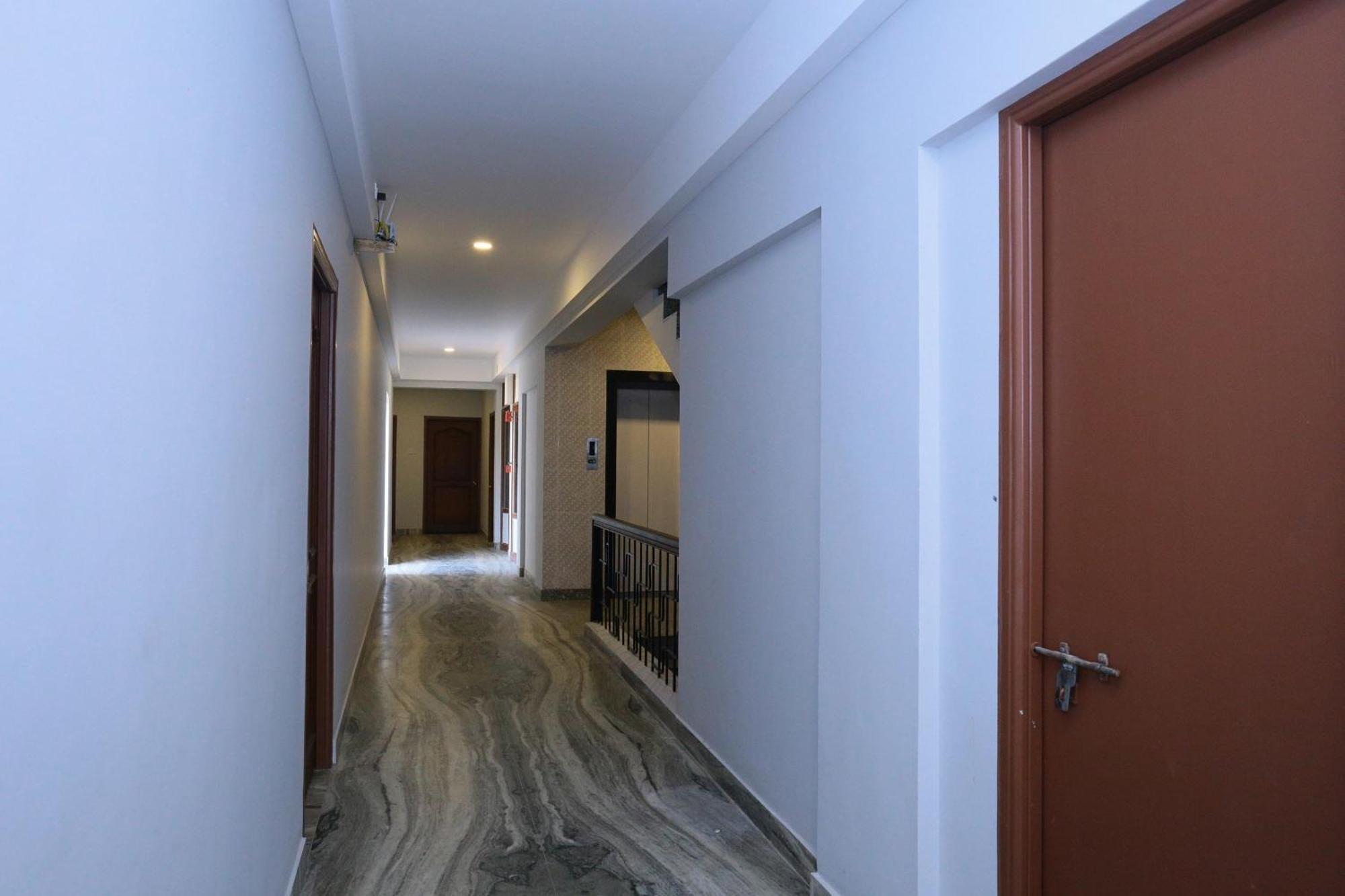 Super Townhouse Prince Palace Thiruvananthapuram Exterior foto